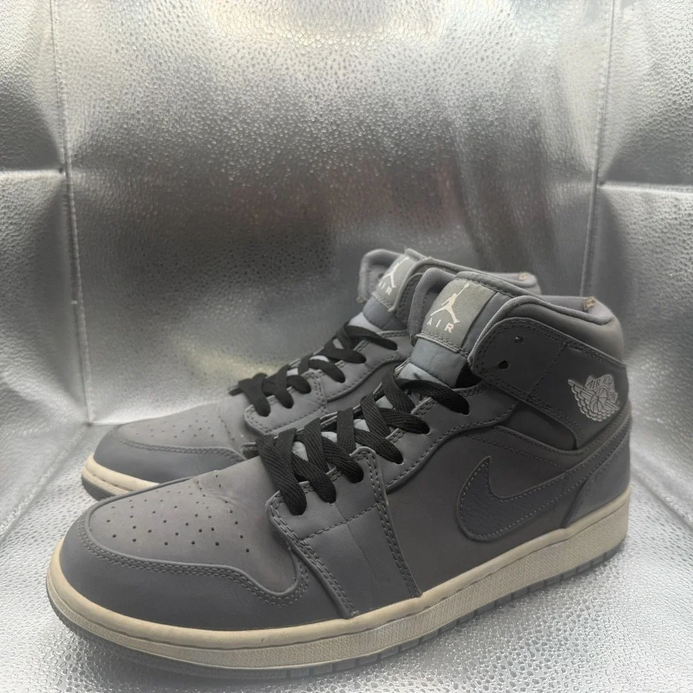 Size 10.5 Nike Air Jordan 1 Gray Mens Basketball Shoe Sneakers 554724-014‎